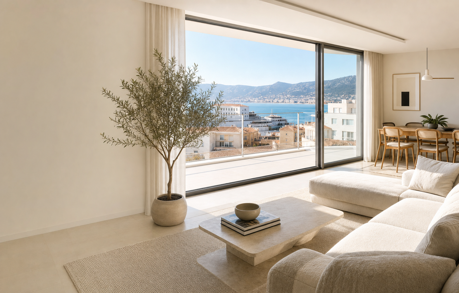 Appartement lumineux avec vue sur la rade de Toulon